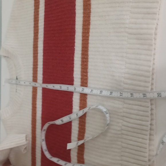 American Eagle small sweater burnt orange cream & mustard color - Picture 4 of 6